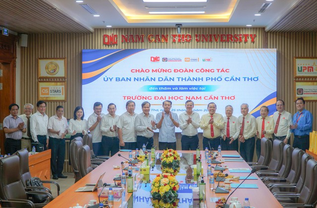 Lãnh đạo UBND TP Cần Thơ làm việc với Trường Đại học Nam Cần Thơ- Ảnh 6.