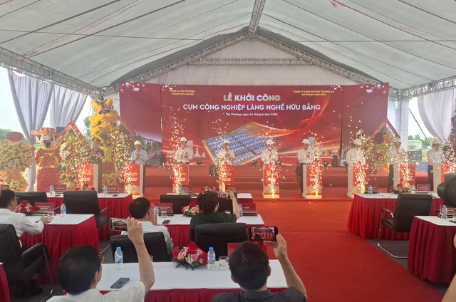 Hà Nội: Khởi công Cụm công nghiệp làng nghề Hữu Bằng- Ảnh 1.