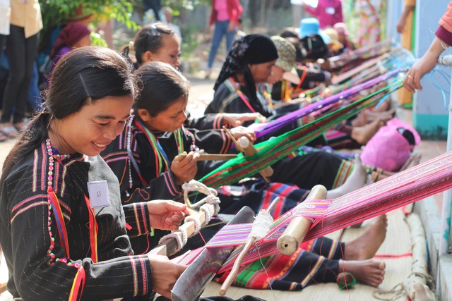 Xã Sơn Hòa: Nâng cao chất lượng cuộc sống, lấy người dân làm trung tâm phát triển- Ảnh 5.