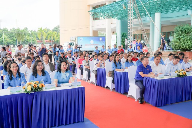 TP Cần Thơ: Hơn 1.000 đoàn viên tham gia Ngày hội “Trao sức khỏe công nhân - Vì một Việt Nam khỏe mạnh”- Ảnh 1.