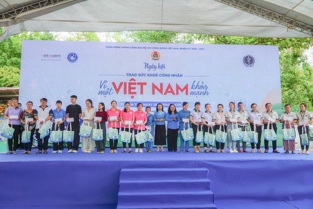 TP Cần Thơ: Hơn 1.000 đoàn viên tham gia Ngày hội “Trao sức khỏe công nhân - Vì một Việt Nam khỏe mạnh”- Ảnh 3.