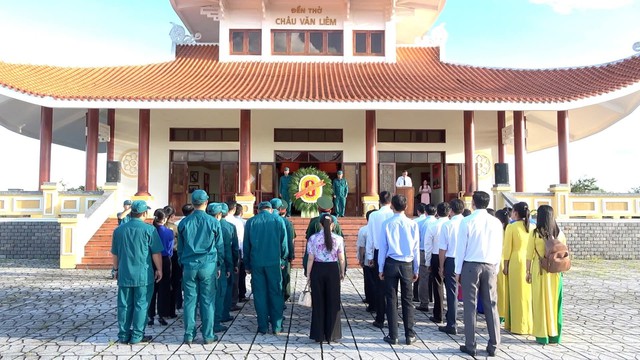 TP Cần Thơ: Phường Ô Môn tổ chức lễ viếng kỷ niệm 124 năm Ngày sinh đồng chí Châu Văn Liêm- Ảnh 1.