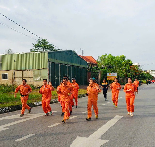 Người lao động Công ty CP Nhiệt Điện Quảng Ninh tham gia giải chạy hưởng ứng Tháng hành động phòng, chống ma túy năm 2026- Ảnh 3.