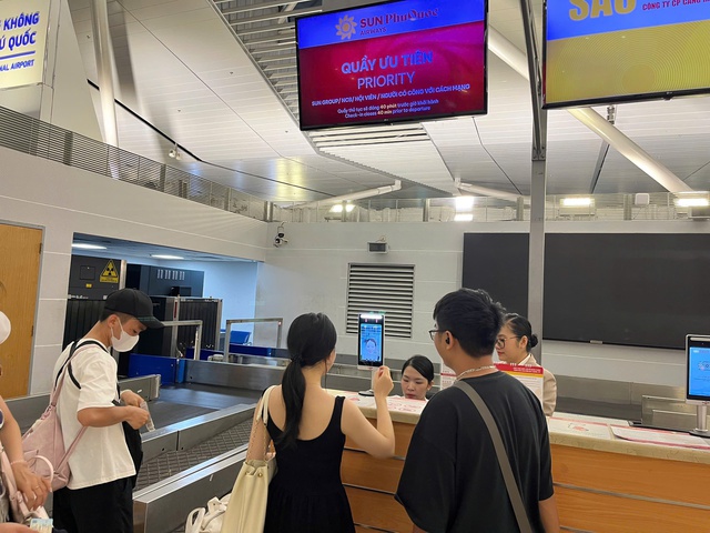 Từ ngày 1/6, Cảng HKQT Phú Quốc áp dụng toàn trình công nghệ nhận diện khuôn mặt Sun Express- Ảnh 2.