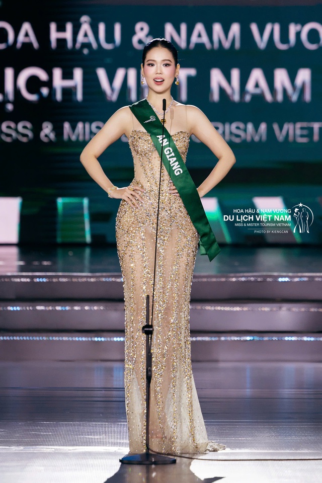 Á hậu 1 Trần Thị Mỹ Phụng: Người đẹp An Giang tỏa sáng tại Hoa hậu - Nam vương Du lịch Việt Nam 2026- Ảnh 3.