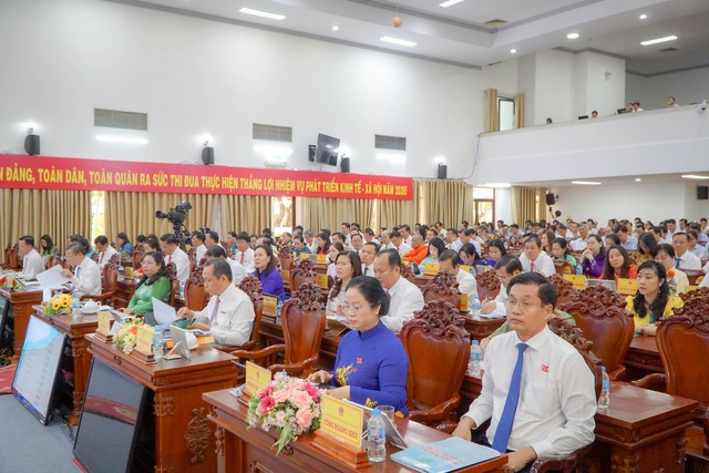 Kỳ họp thứ ba HĐND TP Cần Thơ khoá XI tiến hành phiên chất vấn và trả lời chất vấn- Ảnh 11.