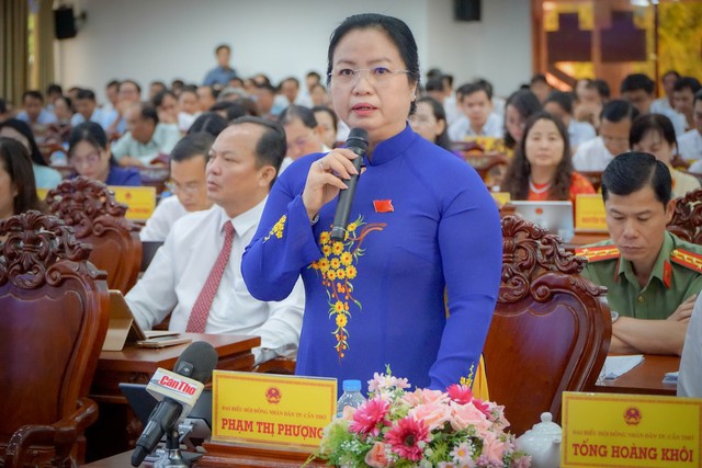 Kỳ họp thứ ba HĐND TP Cần Thơ khoá XI tiến hành phiên chất vấn và trả lời chất vấn- Ảnh 4.