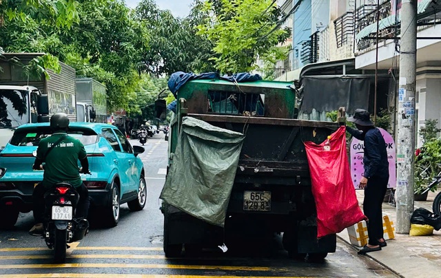 Kỳ họp thứ ba HĐND TP Cần Thơ khoá XI tiến hành phiên chất vấn và trả lời chất vấn- Ảnh 7.