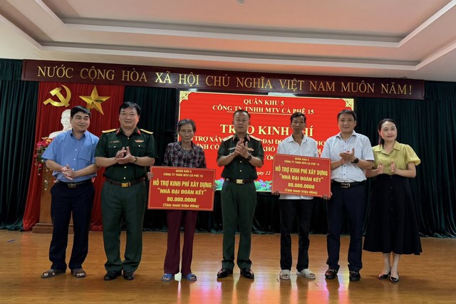 Lớp học trên nương- Ảnh 1.