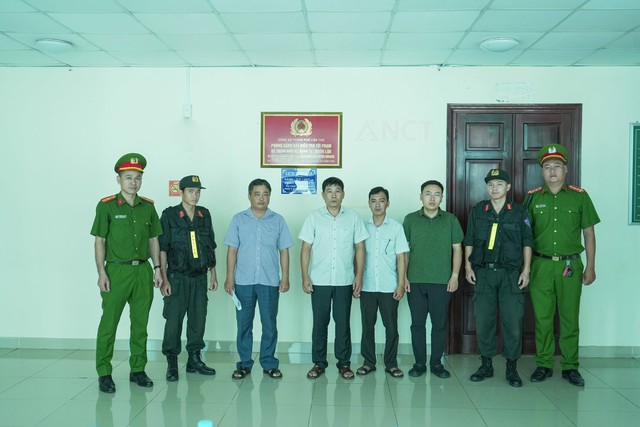 Cần Thơ: Khởi tố, bắt tạm giam nguyên Trưởng Ban Tổ chức Tỉnh ủy và cấp dưới- Ảnh 1.