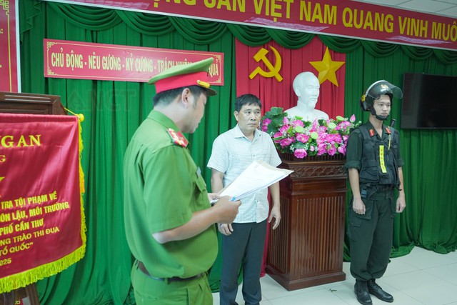 Cần Thơ: Khởi tố, bắt tạm giam nguyên Trưởng Ban Tổ chức Tỉnh ủy và cấp dưới- Ảnh 3.