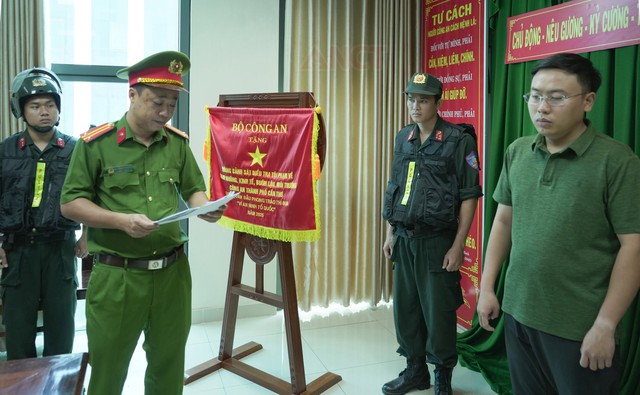 Cần Thơ: Khởi tố, bắt tạm giam nguyên Trưởng Ban Tổ chức Tỉnh ủy và cấp dưới- Ảnh 4.