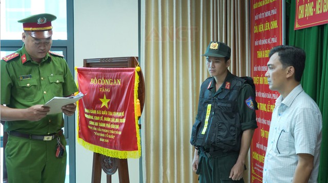 Cần Thơ: Khởi tố, bắt tạm giam nguyên Trưởng Ban Tổ chức Tỉnh ủy và cấp dưới- Ảnh 5.