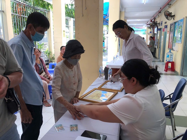 TP. HCM: Ấm tình kính lão, vẹn nghĩa chăm sóc sức khỏe người cao tuổi ở phường Bình Thới- Ảnh 7.