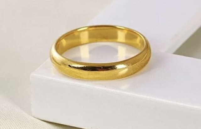 Giá vàng hôm nay 9/6: Chênh lệch mua - bán lên tới 5 triệu đồng/lượng- Ảnh 1. Giá vàng hôm nay 9/6: Chênh lệch mua - bán lên tới 5 triệu đồng/lượng- Ảnh 1.