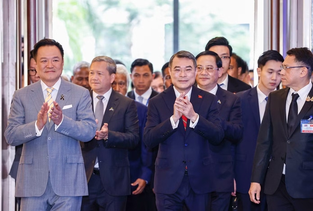 Diễn đàn Tương lai ASEAN: Đoàn kết kiến tạo tương lai hòa bình, tự cường trong thế giới biến động- Ảnh 1.