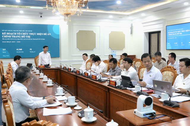 TP.HCM quyết tâm đẩy nhanh chỉnh trang đô thị, di dời hơn 40.000 căn nhà ven kênh rạch đến năm 2030 - Ảnh 1.