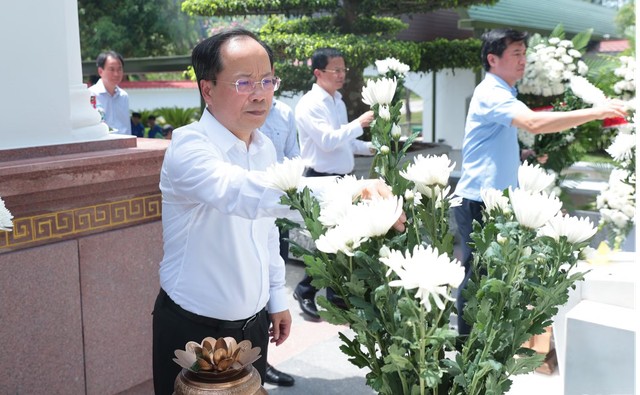Sáng mãi hào khí Đồng Lộc: Hành trình tri ân của ngành Xây dựng trên "Tọa độ lửa"- Ảnh 5.