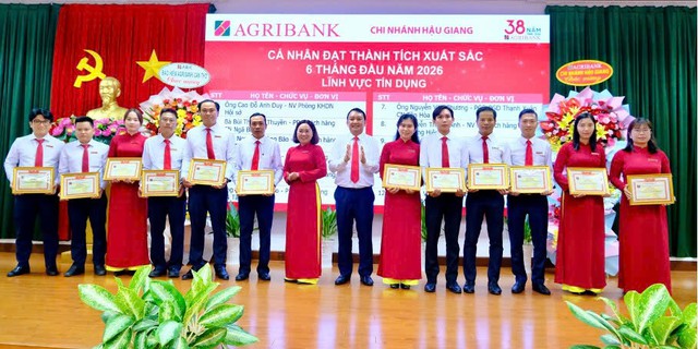 Agribank Chi nhánh Hậu Giang bứt tốc hoàn thành kế hoạch kinh doanh năm 2026- Ảnh 6.