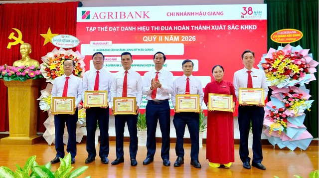Agribank Chi nhánh Hậu Giang bứt tốc hoàn thành kế hoạch kinh doanh năm 2026- Ảnh 5.