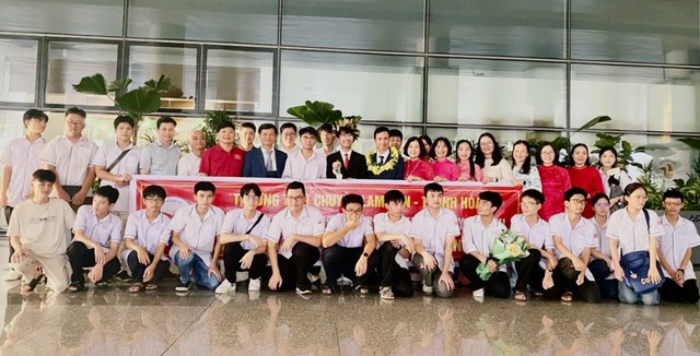 Huy chương Bạc Olympic Vật lý quốc tế: Dấu ấn mới của truyền thống hiếu học xứ Thanh- Ảnh 3.