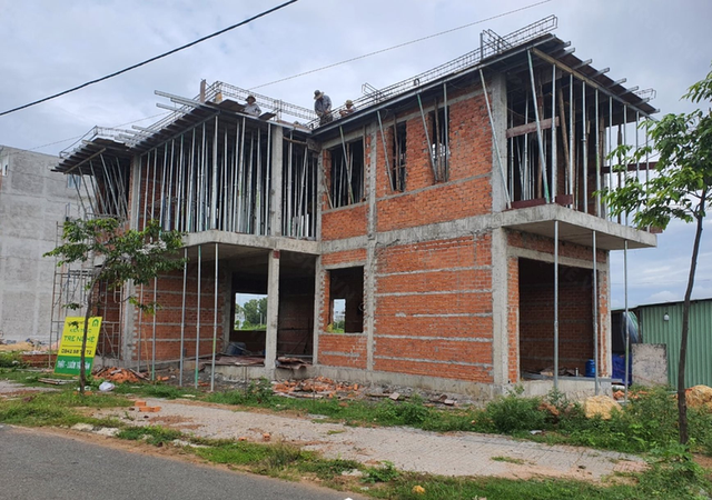 Hà Nội: Triển khai thí điểm miễn giấy phép xây dựng nhà ở riêng lẻ tại 126 xã phường- Ảnh 1.