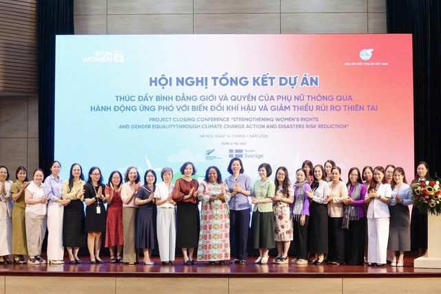 Phát huy vai trò phụ nữ trong thích ứng biến đổi khí hậu và giảm nhẹ rủi ro thiên tai- Ảnh 1.