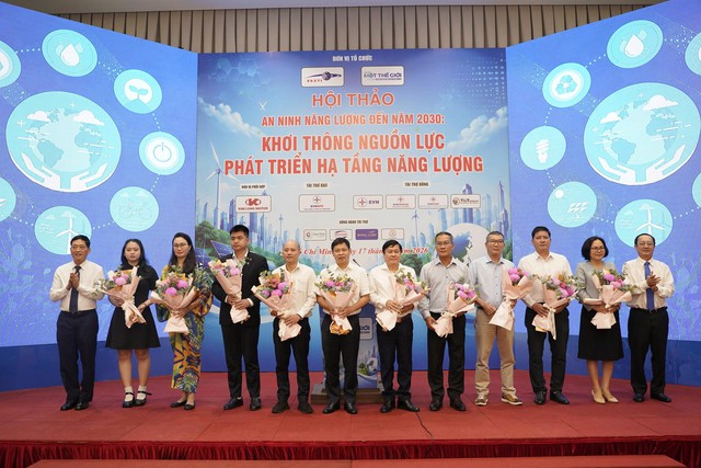Khơi thông nguồn lực phát triển hạ tầng năng lượng, bảo đảm an ninh năng lượng quốc gia đến năm 2030 - Ảnh 5.