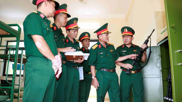 Trung đoàn 95 nỗ lực xây dựng doanh trại chính quy- Ảnh 4.