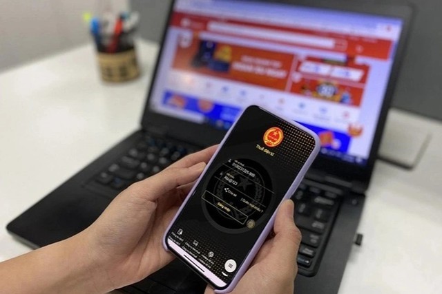 Cục Thuế khuyến nghị người dân rà soát thu nhập trên eTax Mobile để bảo vệ quyền lợi- Ảnh 1.