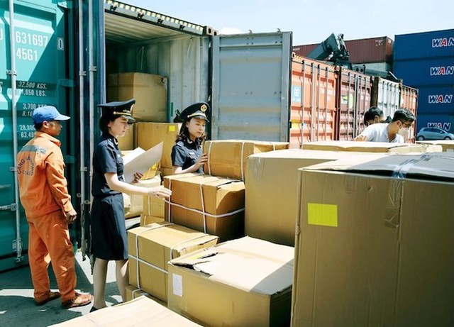 Hải quan phân luồng hơn 12,4 triệu tờ khai, phát hiện gần 17.000 trường hợp vi phạm- Ảnh 1.