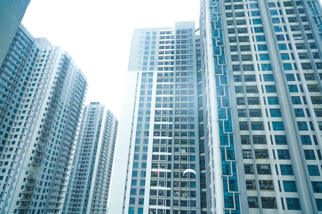 Chuyên gia chỉ cách ngăn thấm dột chung cư mùa mưa bão - Ảnh 1.
