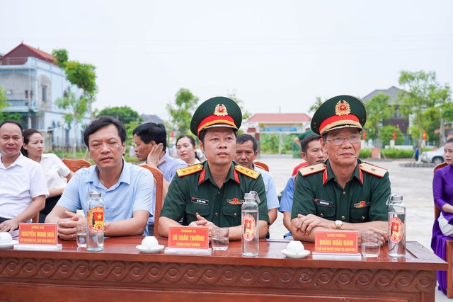Hưng Yên: Quân khu 3 động viên cán bộ, chiến sĩ Trung đoàn 8 làm công tác dân vận tại xã Đông Tiền Hải- Ảnh 1.
