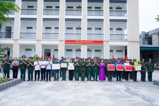 Hưng Yên: Quân khu 3 động viên cán bộ, chiến sĩ Trung đoàn 8 làm công tác dân vận tại xã Đông Tiền Hải- Ảnh 3.
