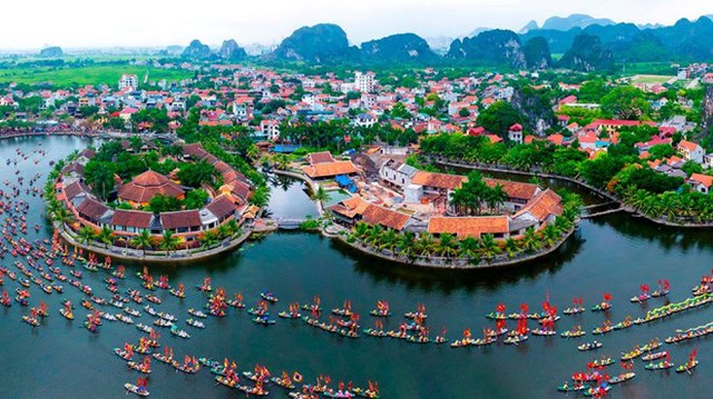 Ninh Bình chuẩn bị đề án trở thành thành phố trực thuộc Trung ương vào năm 2030 - Ảnh 1.