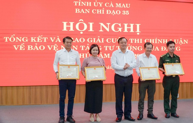 Cà Mau trao giải Cuộc thi chính luận về Bảo vệ nền tảng tư tưởng của Đảng lần thứ V năm 2026 - Ảnh 5.