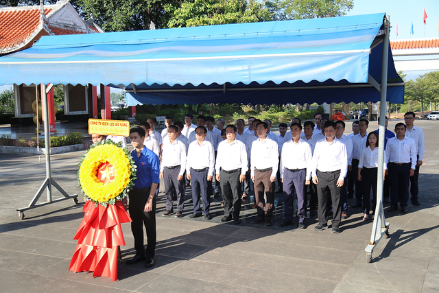 PC Đà Nẵng: Triển khai nhiều hoạt động ý nghĩa nhân kỷ niệm 79 năm Ngày Thương binh - Liệt sĩ - Ảnh 1.