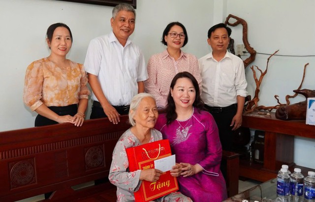 TP Huế: Ấm áp chuỗi hoạt động tri ân, chăm lo người có công - Ảnh 6.