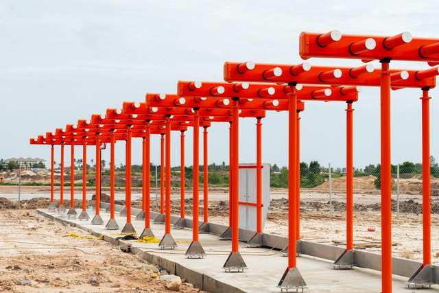 Theo chân kỹ sư hoàn thiện đường băng mới sân bay Phú Quốc từ ngày đến đêm - Ảnh 5.