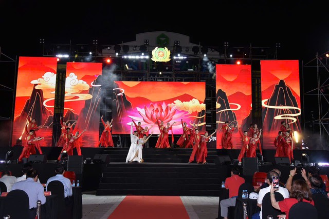 Lễ khai mạc Sport Festival 2026: Bùng nổ, lan tỏa tinh thần thể thao đến cộng đồng  - Ảnh 1.