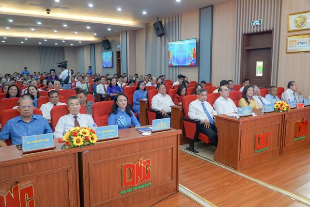 LĐLĐ TP. Cần Thơ họp mặt cán bộ Công đoàn qua các thời kỳ- Ảnh 4.