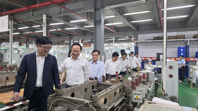 Bắc Ninh tổng kết chương trình hỗ trợ doanh nghiệp giai đoạn 2020-2025 và ký kết hợp tác giai đoạn 2026-2030 với Samsung Việt Nam - Ảnh 1.