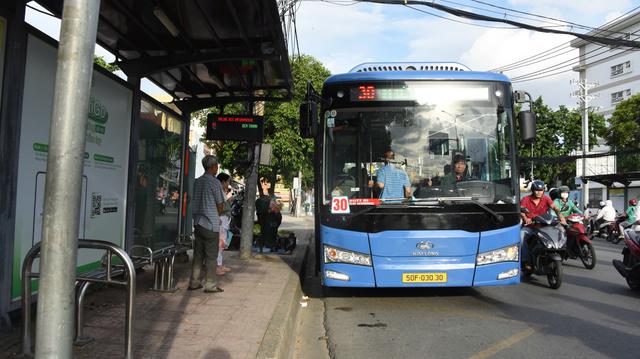 TP. HCM: Khoảng 8,5 triệu lượt hành khách đi xe buýt sau 01 tháng triển khai miễn phí - Ảnh 1.