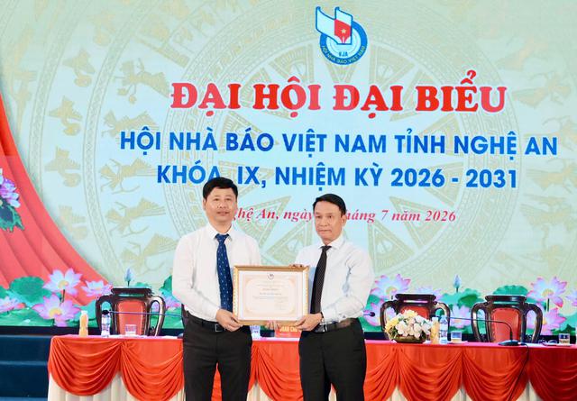 Đại hội Hội Nhà báo Việt Nam tỉnh Nghệ An khóa IX: Xây dựng đội ngũ người làm báo bản lĩnh, chuyên nghiệp, hiện đại- Ảnh 11.