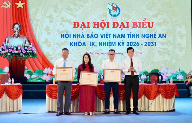 Đại hội Hội Nhà báo Việt Nam tỉnh Nghệ An khóa IX: Xây dựng đội ngũ người làm báo bản lĩnh, chuyên nghiệp, hiện đại- Ảnh 13.