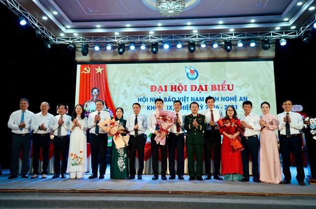 Đại hội Hội Nhà báo Việt Nam tỉnh Nghệ An khóa IX: Xây dựng đội ngũ người làm báo bản lĩnh, chuyên nghiệp, hiện đại- Ảnh 6.