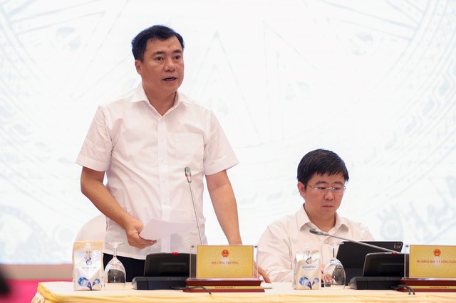 Bộ Công Thương: Điều chỉnh giá hàng hóa phù hợp với diễn biến giảm của giá xăng dầu- Ảnh 1.