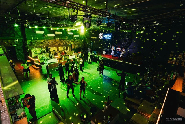 Dạ vũ hàng tuần, nơi ký ức và đam mê không ngủ- Ảnh 7.