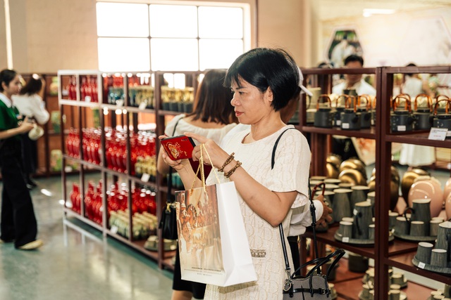 Làng Gốm Việt: Điểm dừng chân mới, thêm sản phẩm du lịch đặc sắc cho Đà Nẵng- Ảnh 7.