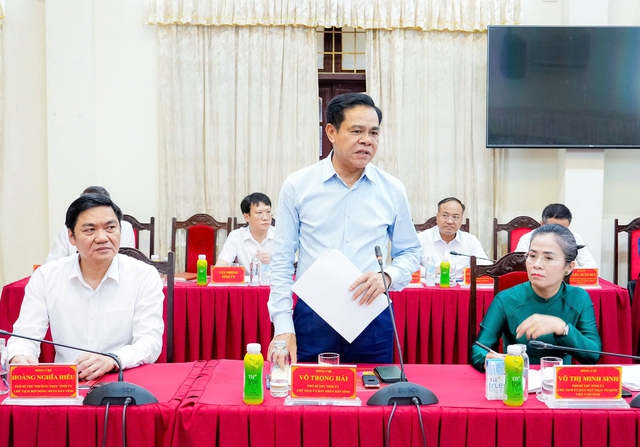 Đại tướng Phan Văn Giang làm việc với Ban Thường vụ Tỉnh ủy Nghệ An: Phát triển kinh tế là trọng tâm, xây dựng thế trận quốc phòng toàn dân là nhiệm vụ then chốt- Ảnh 4.